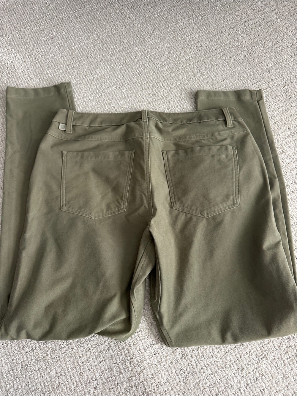 lululemon athletica Olive Men's Stretch Chinos - Picture 4 of 4